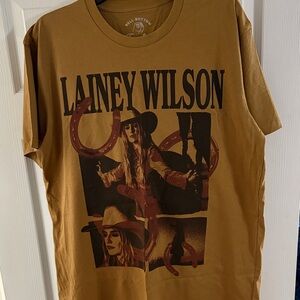 Lainey Wilson - Genuine Concert Shirt - size large - Brand New